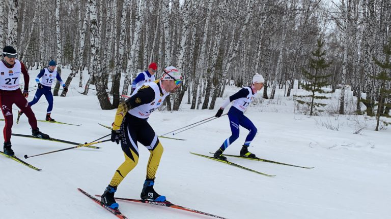 Илья Никонов - сильнейший лыжник города
