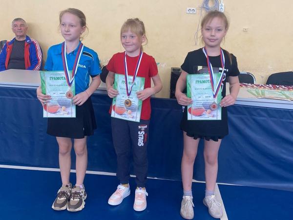 Открытый детский турнир, посвященный Международному дню настольного тенниса, прошел в Каменске-Уральском