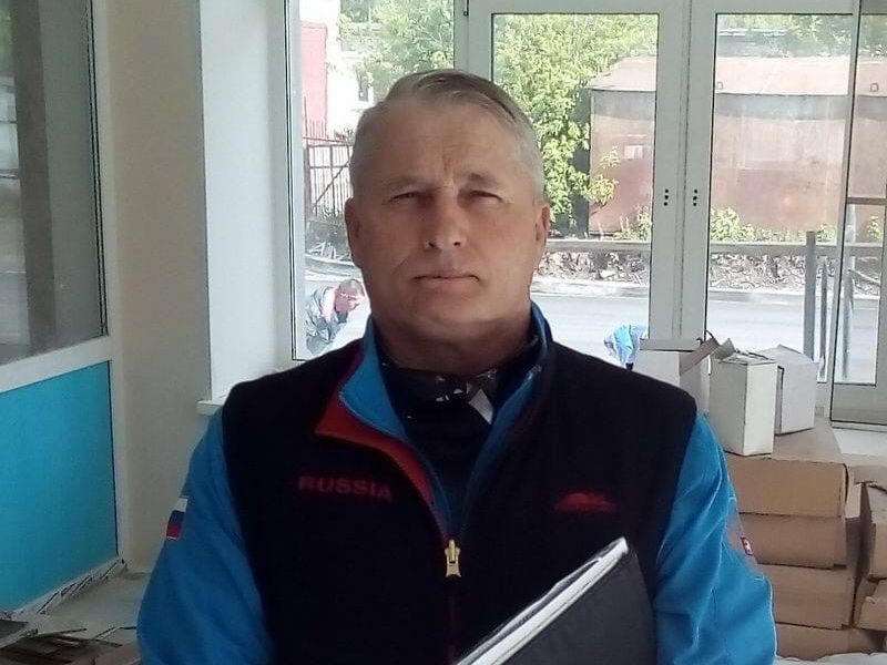 Александр Николаев