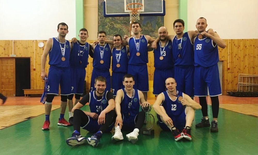 "Олимп" из Богдановича хочет отобрать у каменцев их медали.