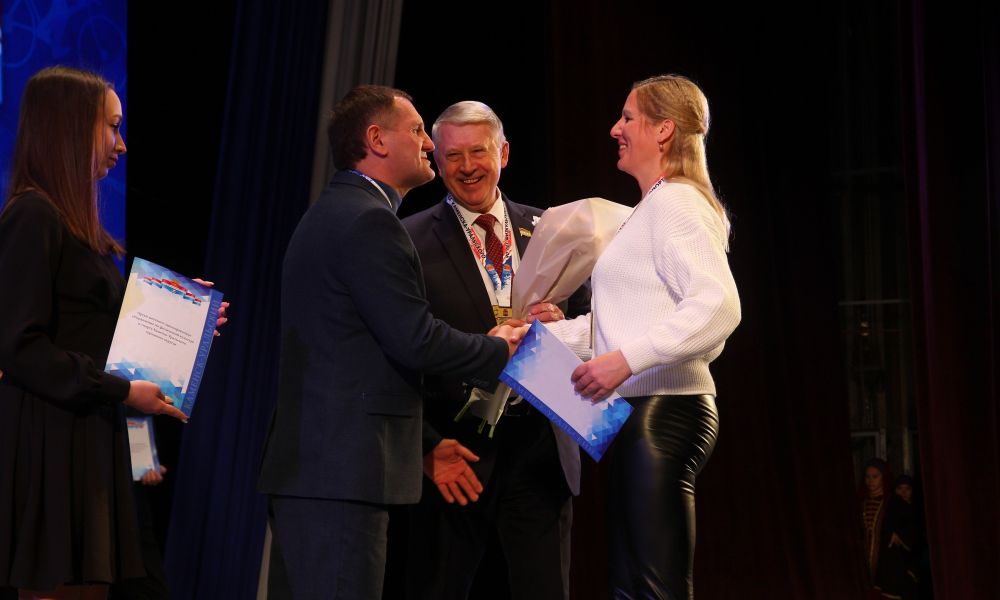Павел Гиматов искренне поздравлял лучших