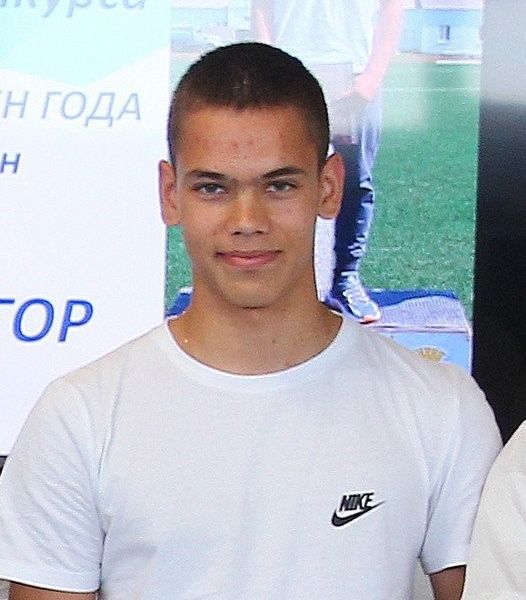 Егор Сарычев. Приятное фото на своем фоне.