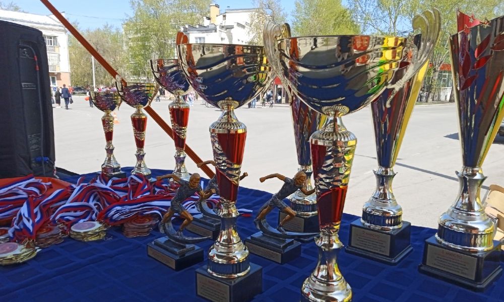Награды для победителей эстафеты.