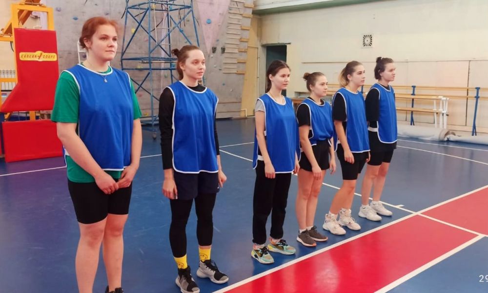 Команда техникума торговли и сервиса - победитель турнира.