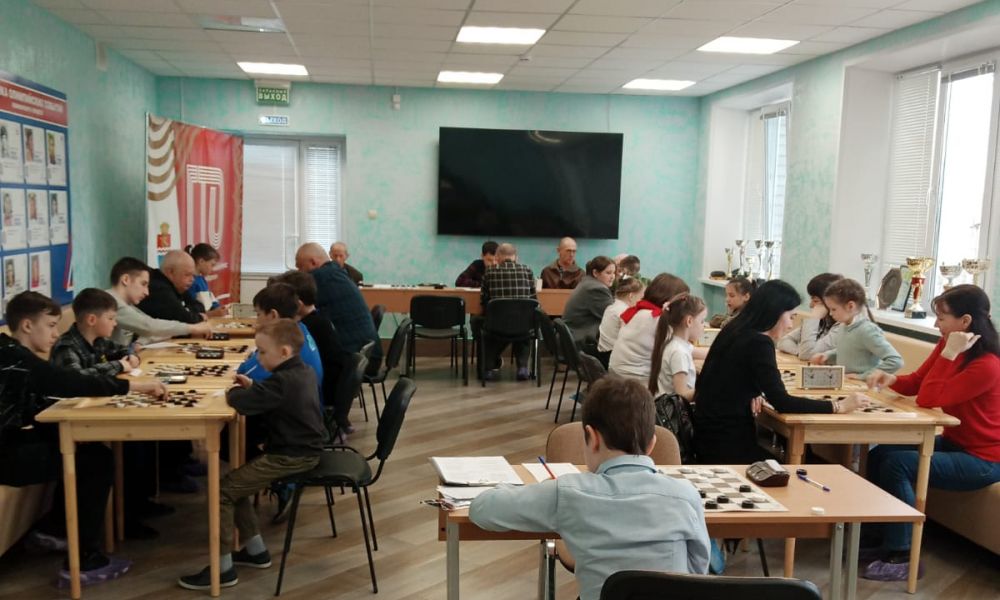 Центр развития физической культуры и спорта вновь принял сильнейших мастеров шашек города