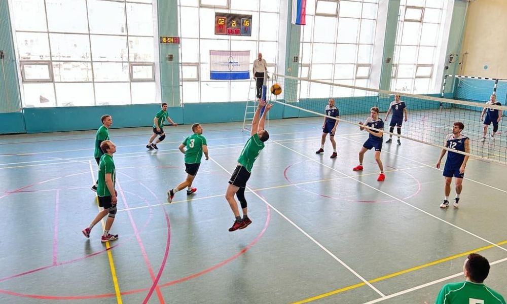 В атаке ирбитский "Урал", который не пустил "Синару-КУПК" в финал.