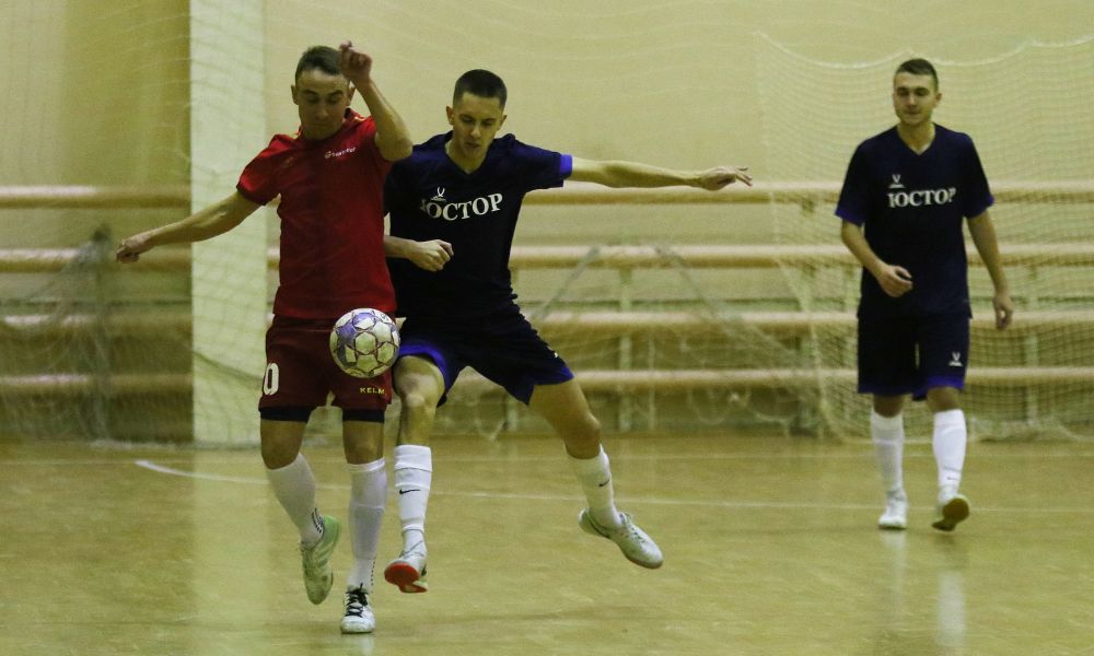 Игроки "Юстора" оставили за собой второе место.