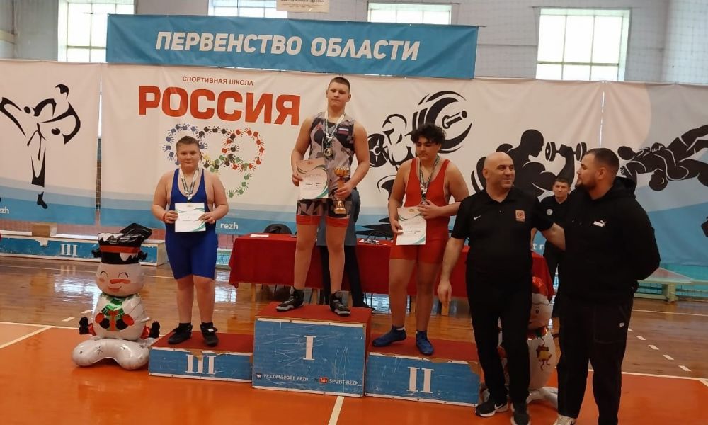 С золотом Дмитрий Шевяков.
