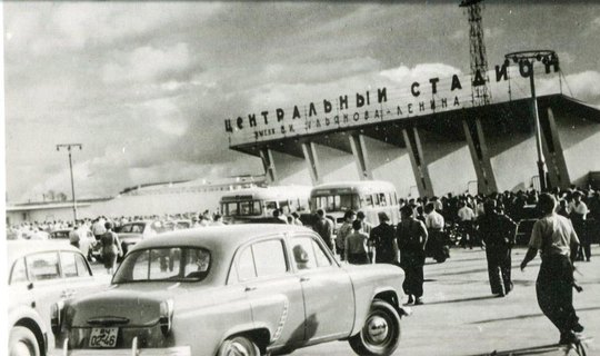 В Казани отметили юбилей легендарного стадиона, на котором первыми сыграли футболисты из Каменска-Уральского
