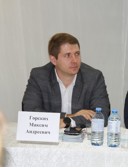 Максим Горских: "Уже в следующем году должны появиться футбольное поле, волейбольная площадка, зона тренажеров, детская спортивная зона, трибуны"