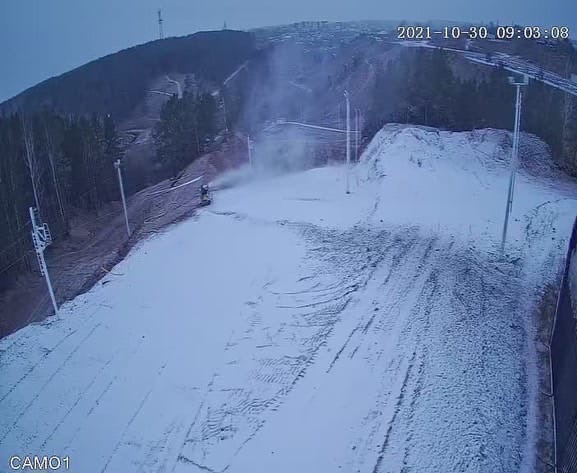 Снежные пушки на "Богатырьке" заработали.