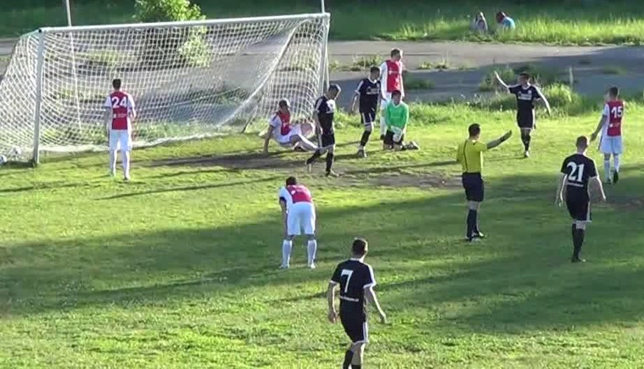 "Синаре" не привыкать выигрывать у "Аякса" в гостях.