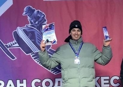 Владимир Бобин с очередной наградой.