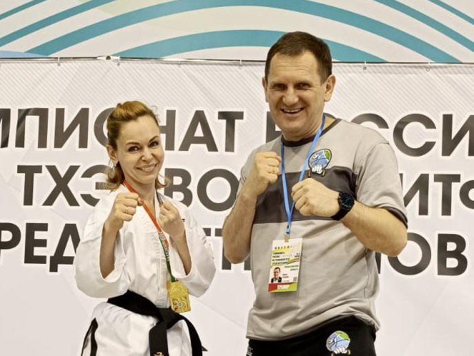 Поздравляем спортсмена и тренера с победой