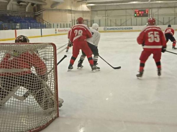 Уверенные победы «Спарты» и «Металлурга»