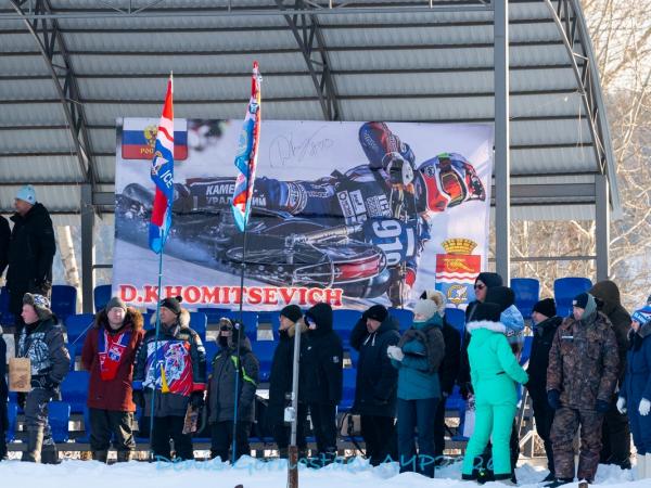 В Каменске-Уральском прошел личный Чемпионат России по мотогонкам на льду