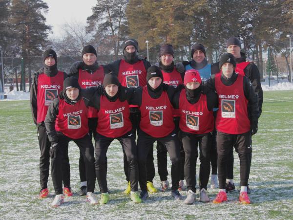 Футбольная «Синара» начала с крупной победы