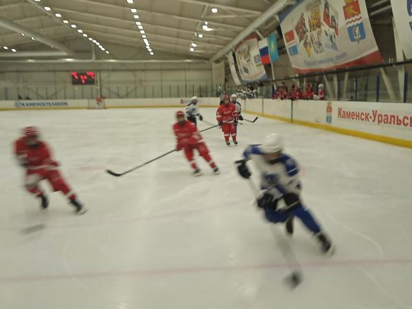 «Уралец» вновь сильнее «Кристалл-Юпитера»