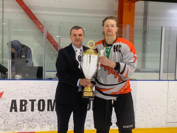 Хоккейная «Синара» вернулась на олимп